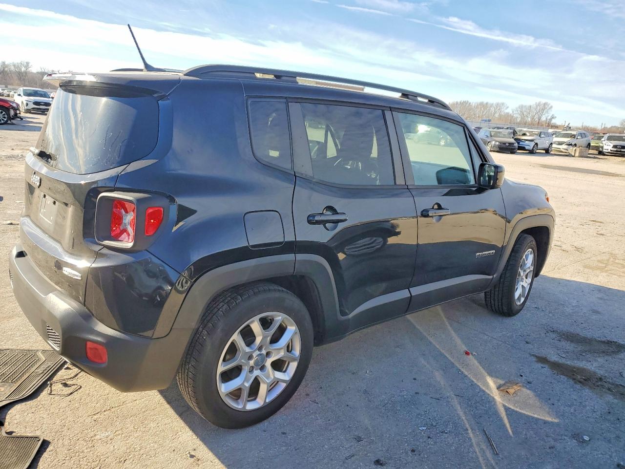 2015 JEEP RENEGADE LATITUDE photo 5
