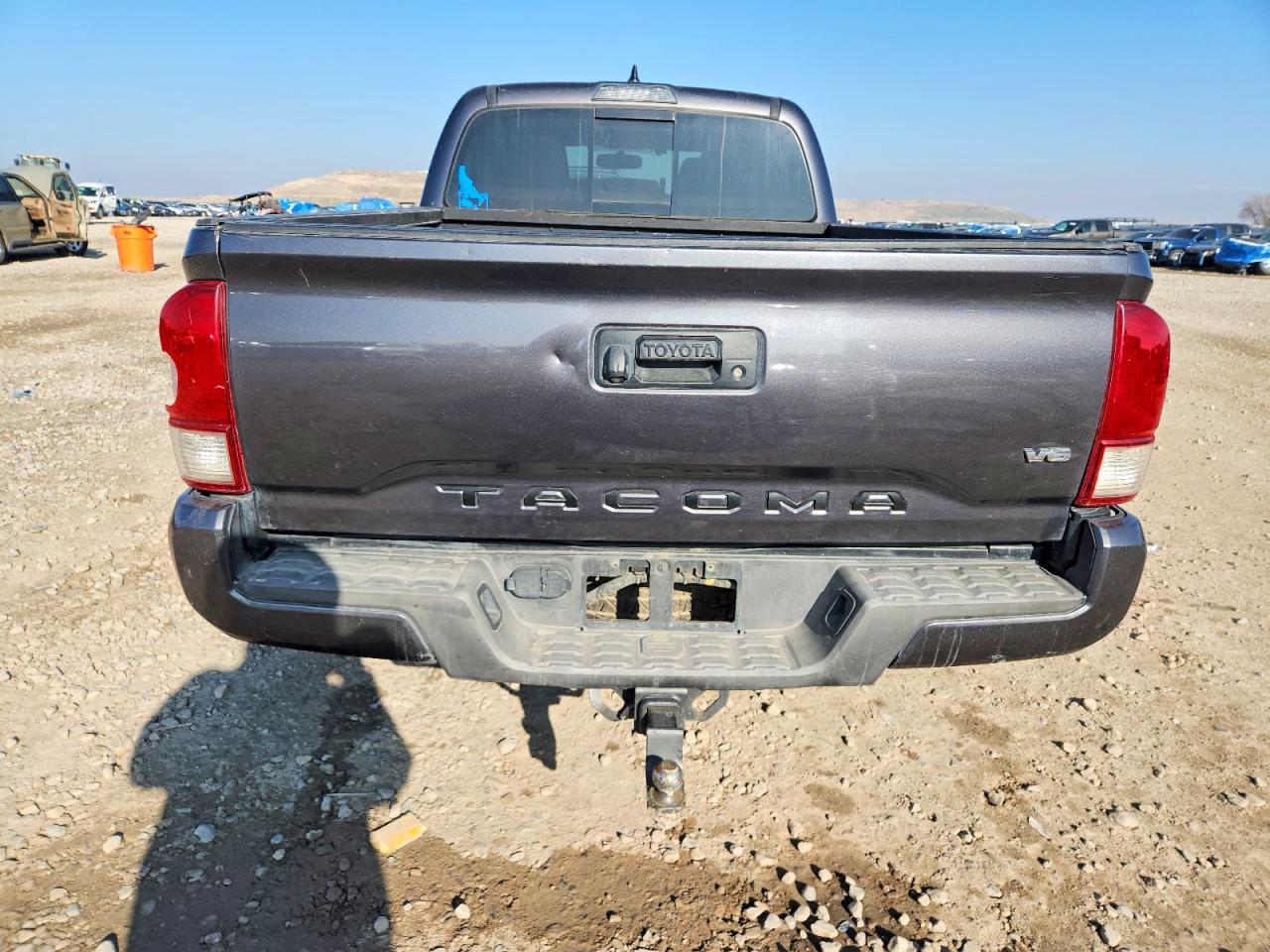 2017 TOYOTA TACOMA SR5 V6 photo 16