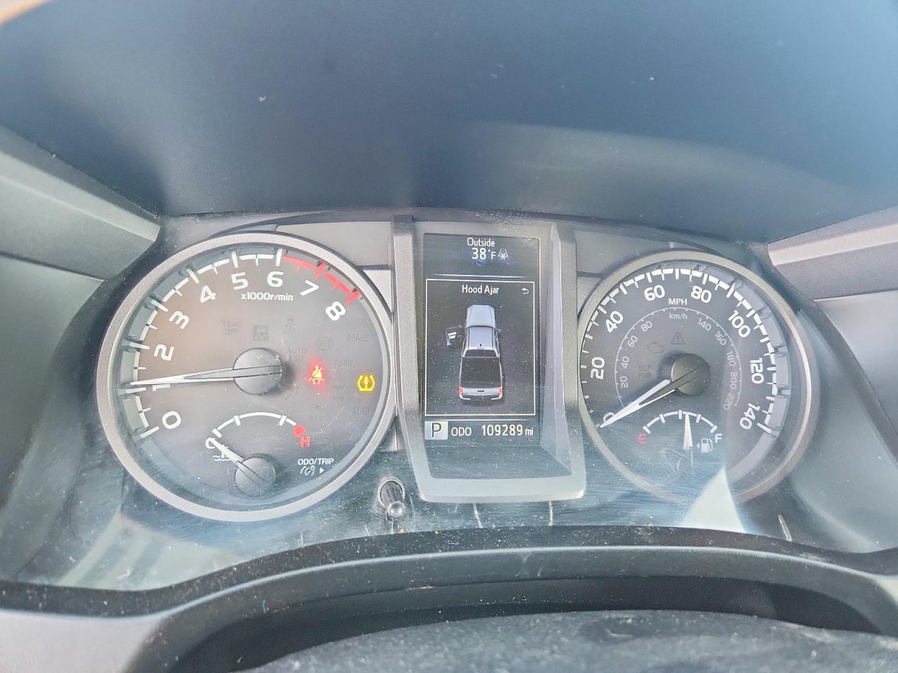 2017 TOYOTA TACOMA SR5 V6 photo 25