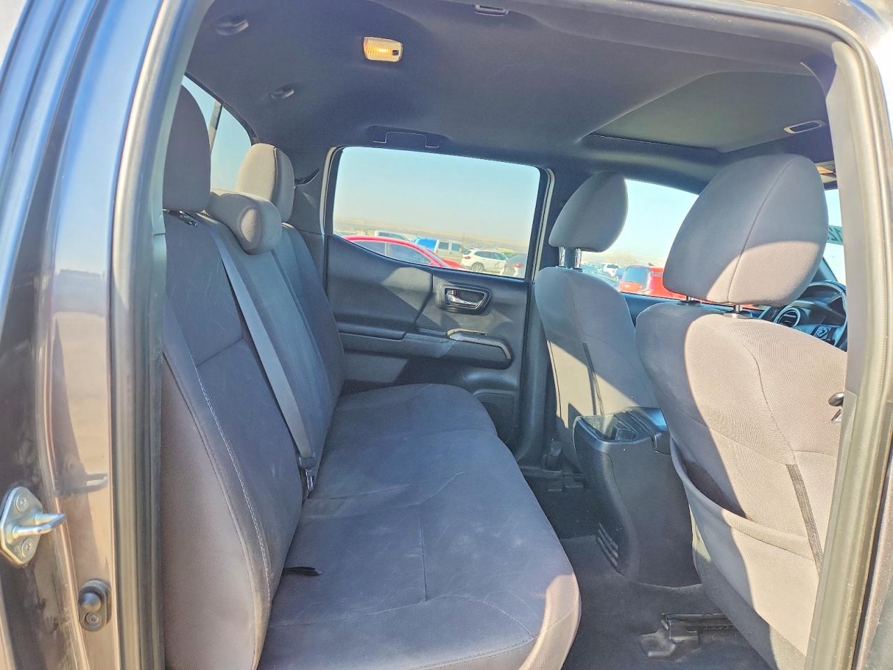 2017 TOYOTA TACOMA SR5 V6 photo 28