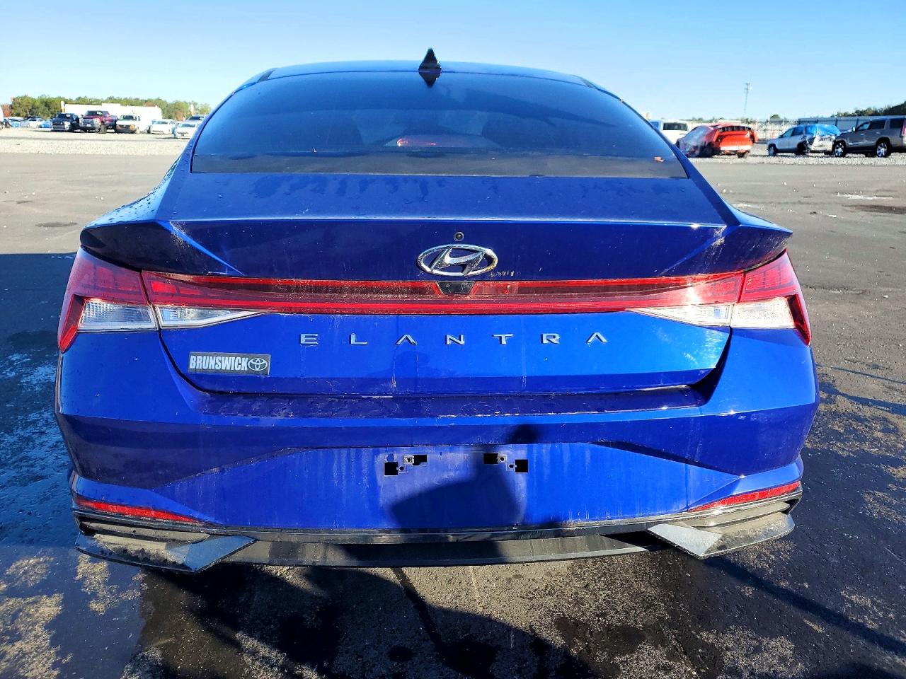 2022 HYUNDAI ELANTRA SEL photo 6