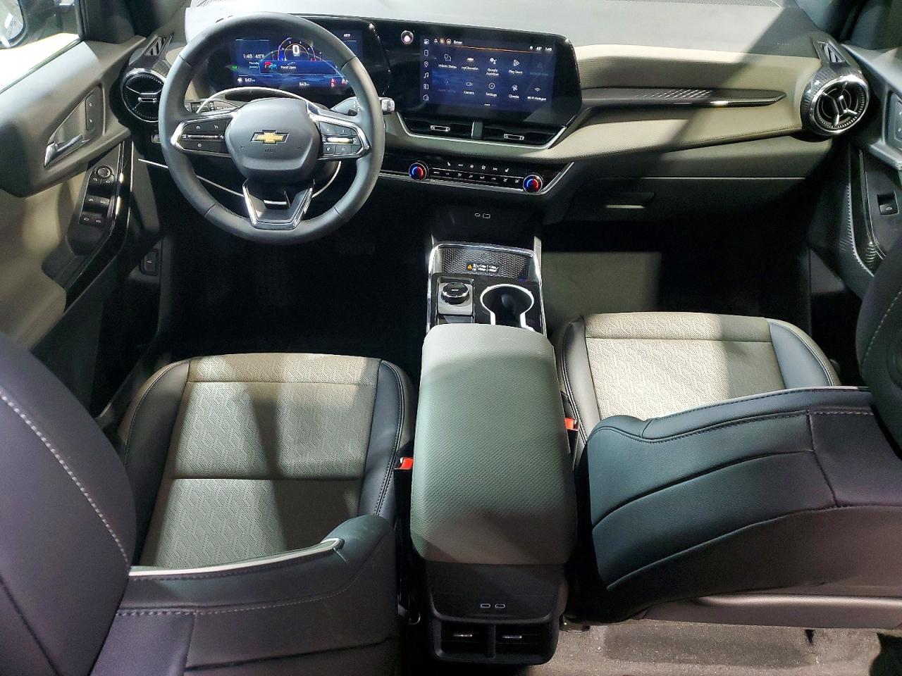 2026 CHEVROLET EQUINOX LT photo 8