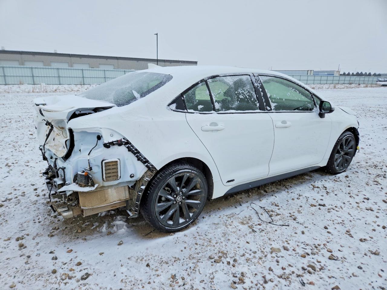 2025 TOYOTA COROLLA LE photo 3