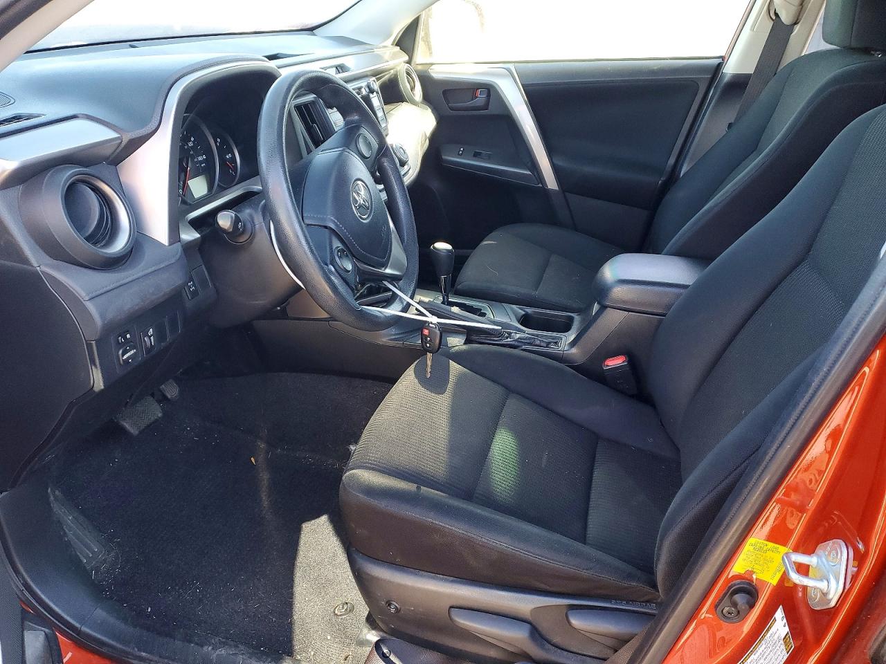 2016 TOYOTA RAV4 LE photo 7