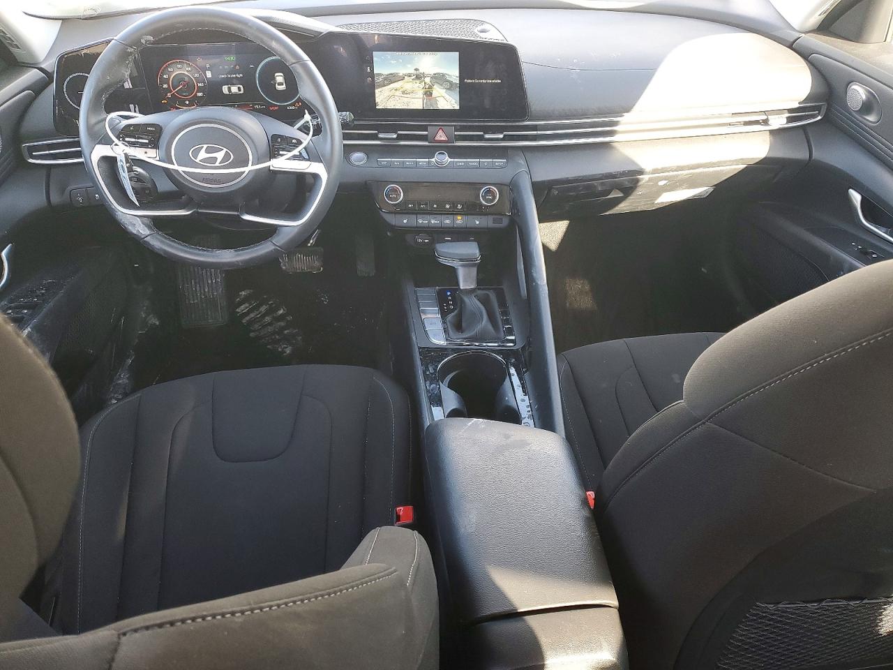 2025 HYUNDAI ELANTRA SEL CONVENIENCE photo 15