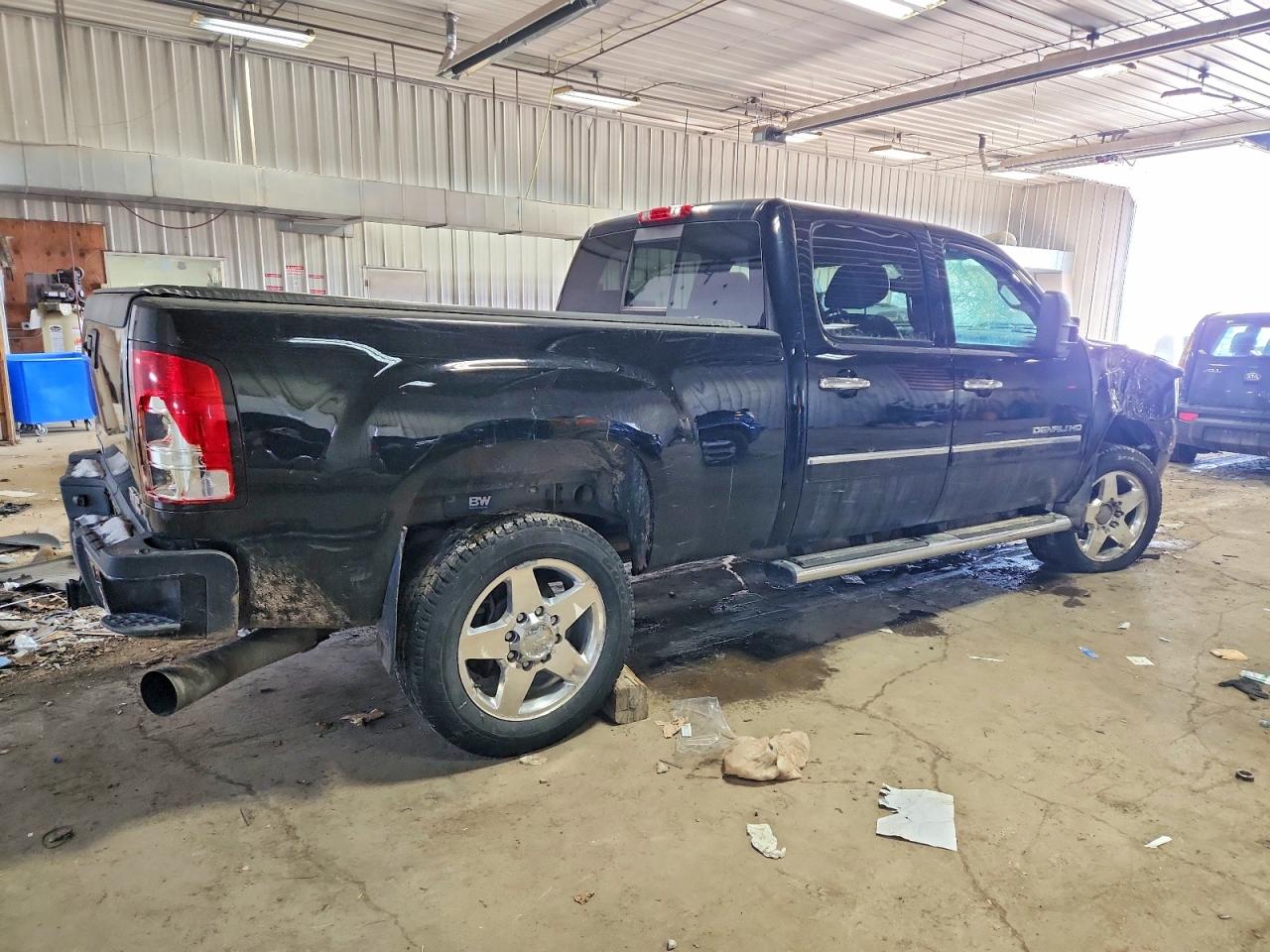 2011 GMC SIERRA K2500 DENALI photo 5