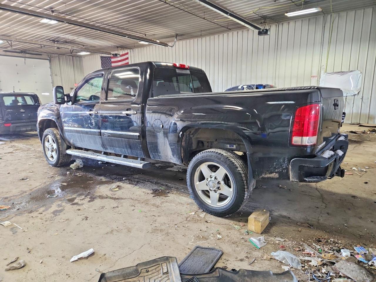 2011 GMC SIERRA K2500 DENALI photo 3