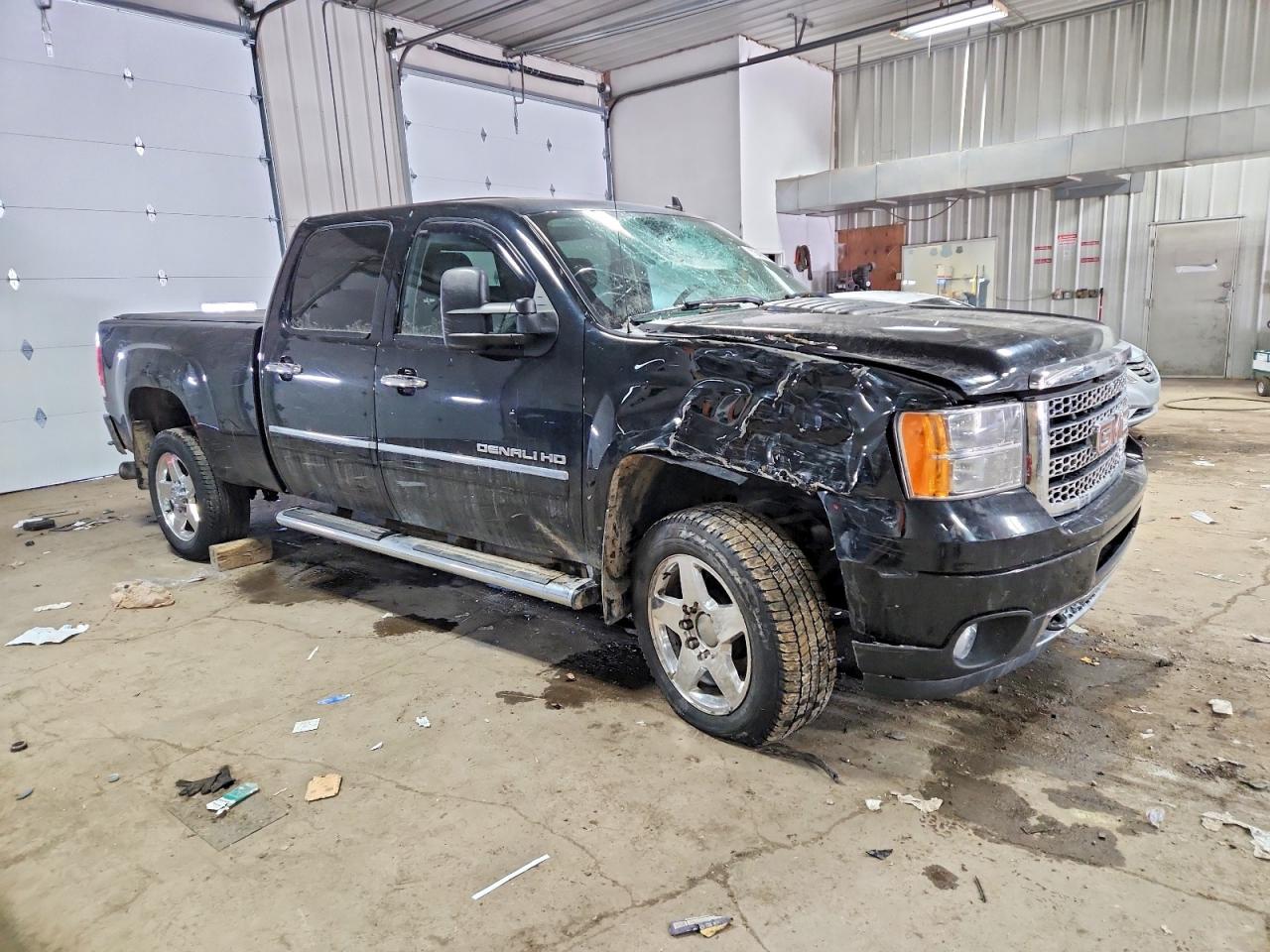 2011 GMC SIERRA K2500 DENALI photo 7
