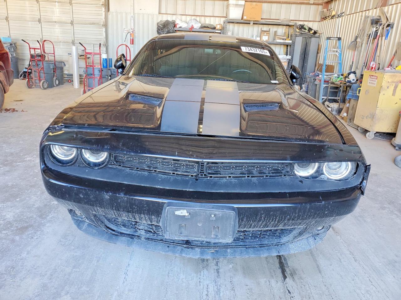 2016 DODGE CHALLENGER SXT photo 9