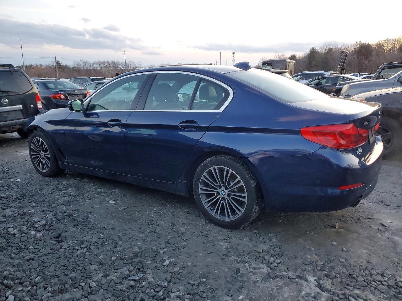 2019 BMW 530 XI photo 4