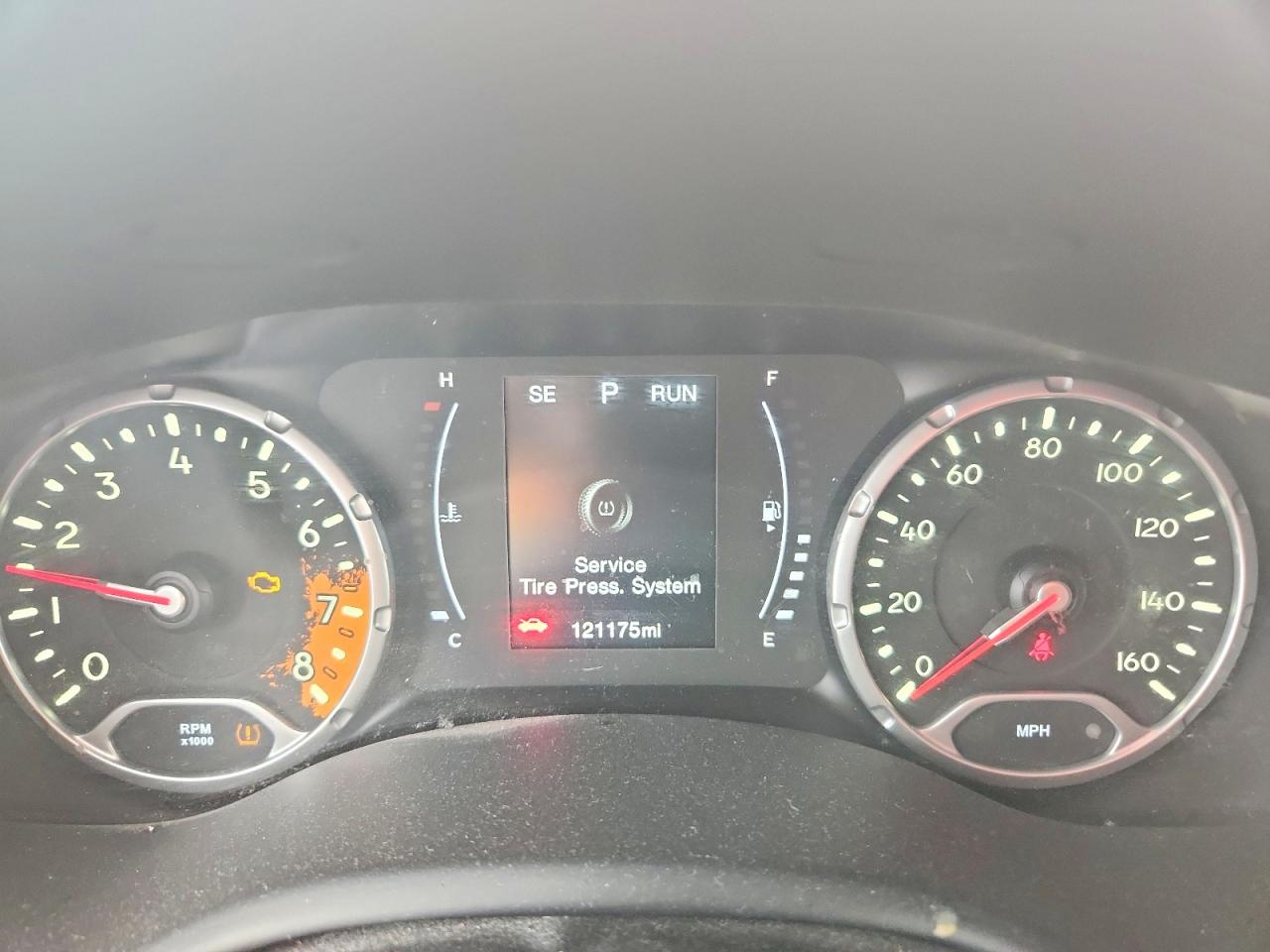 2017 JEEP RENEGADE LATITUDE photo 9
