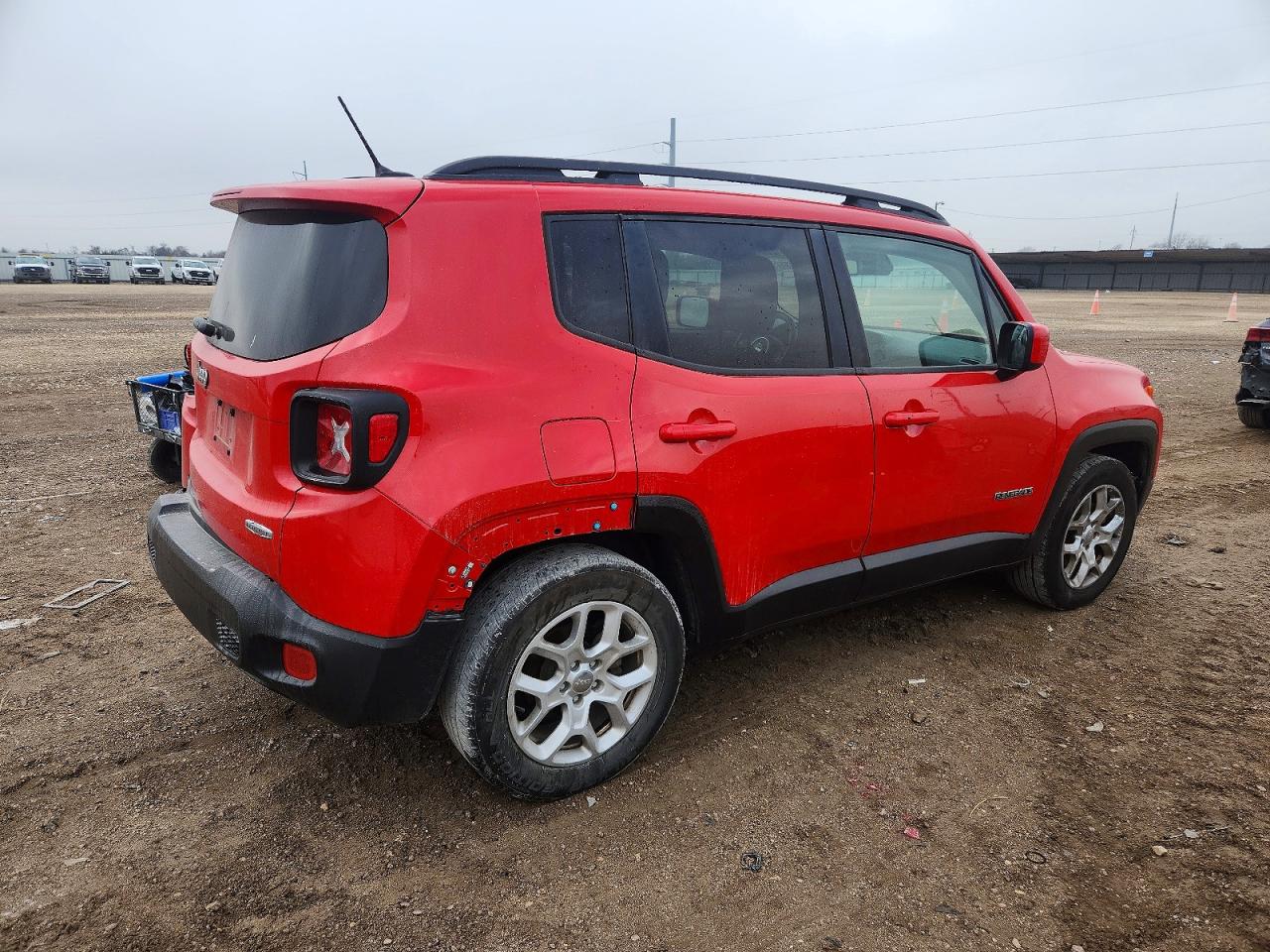 2017 JEEP RENEGADE LATITUDE photo 3