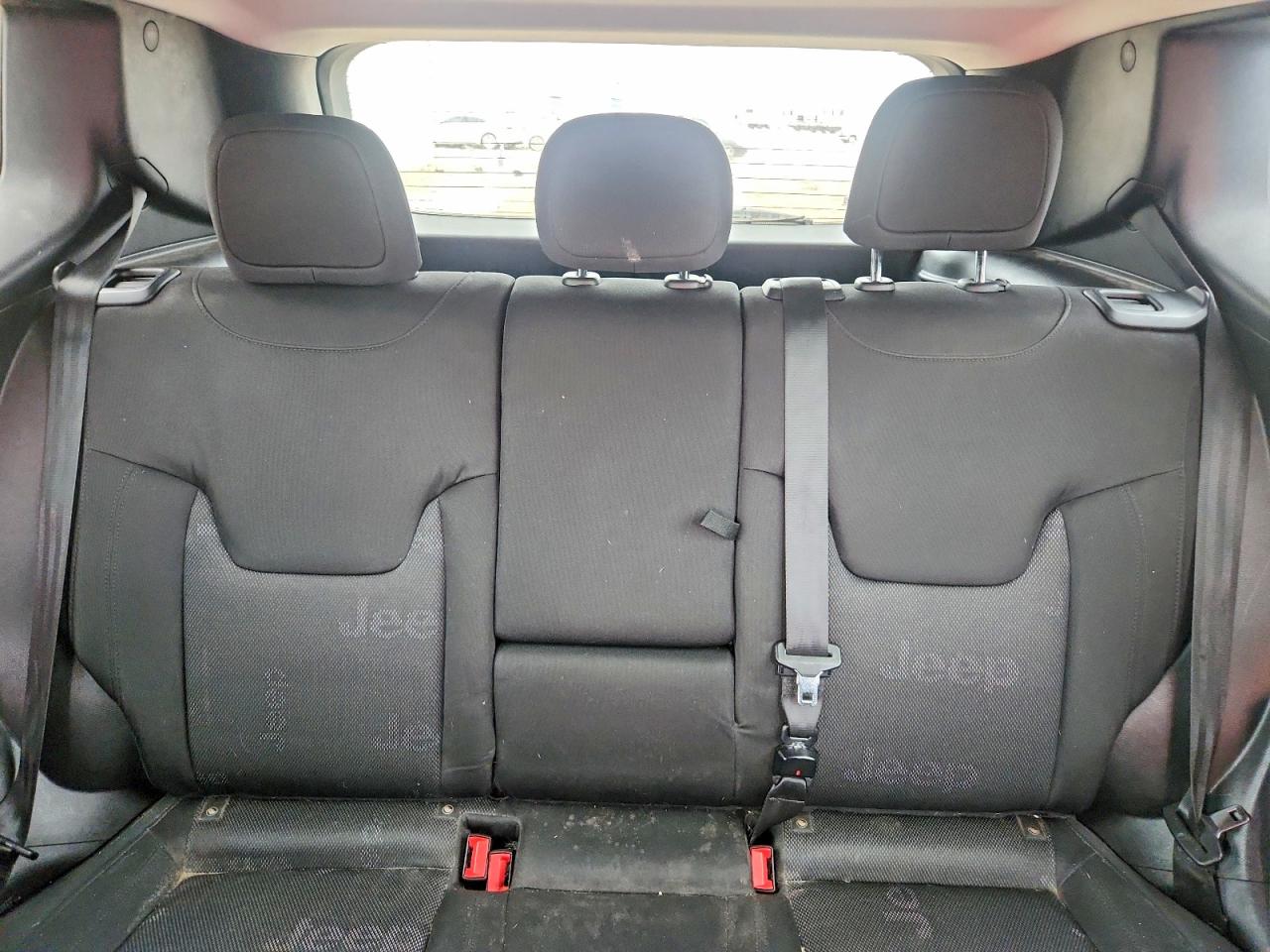 2017 JEEP RENEGADE LATITUDE photo 10
