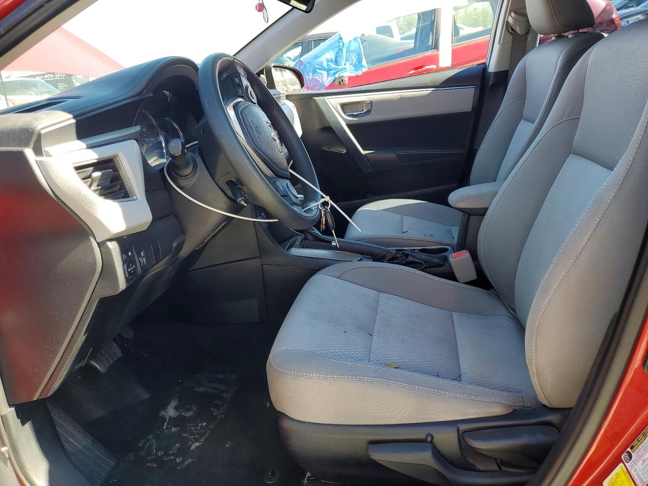 2016 TOYOTA COROLLA L photo 13
