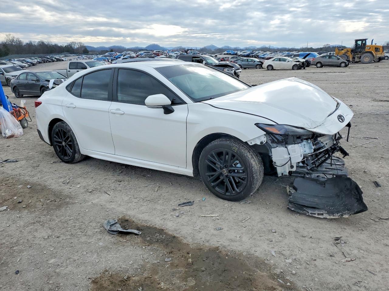 2025 TOYOTA CAMRY XSE photo 4