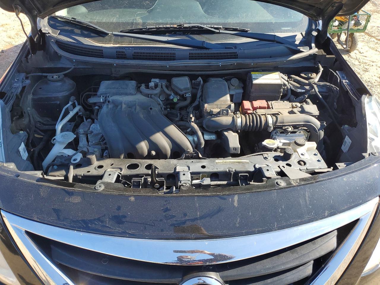 2019 NISSAN VERSA S photo 31