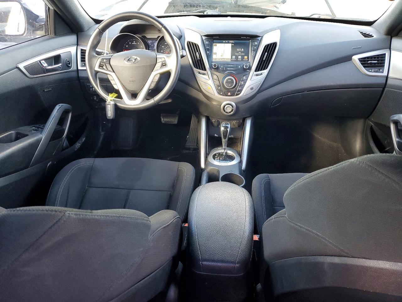 2017 HYUNDAI VELOSTER VALUE EDITION photo 22