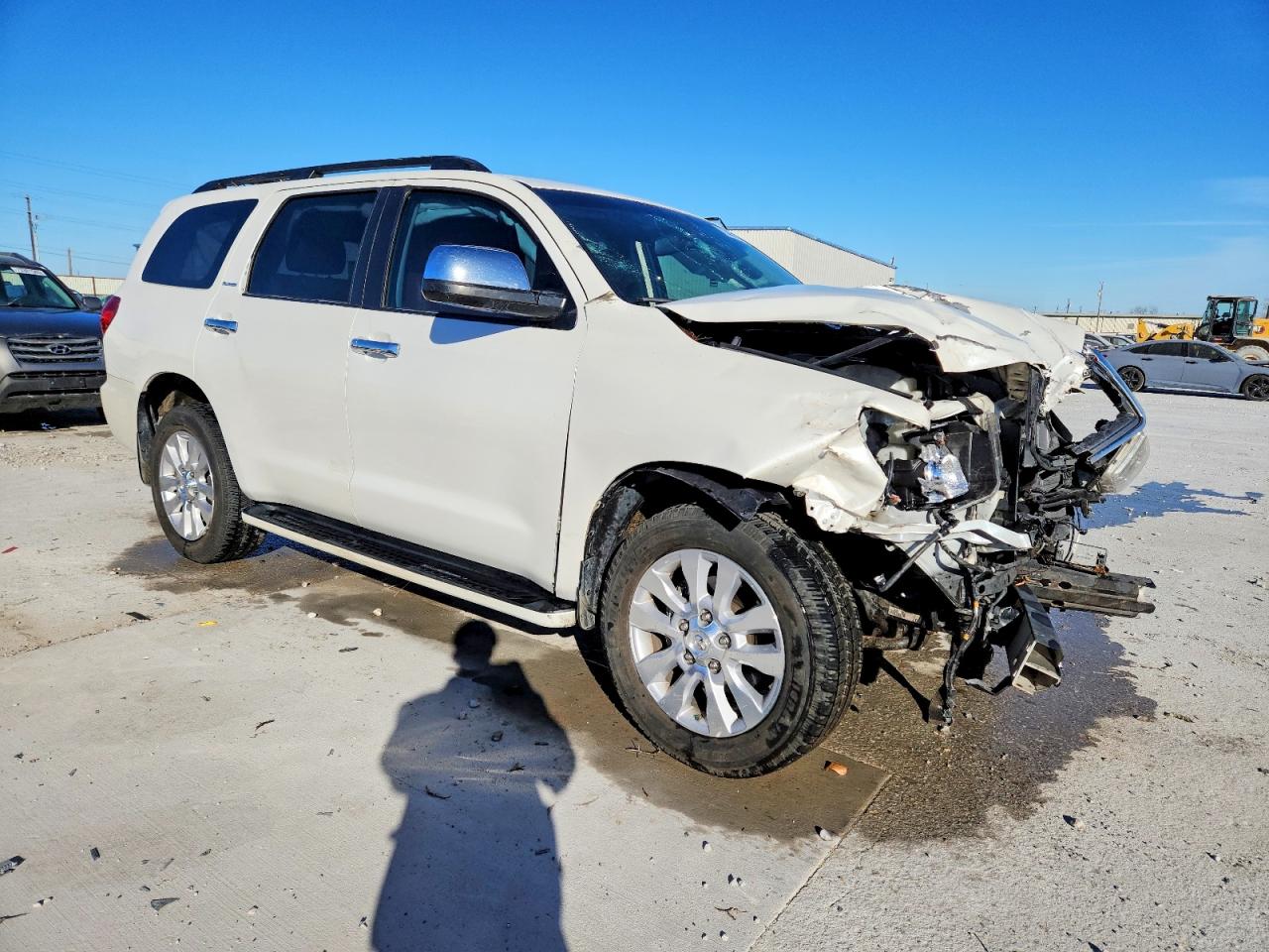 2016 TOYOTA SEQUOIA PLATINUM photo 4