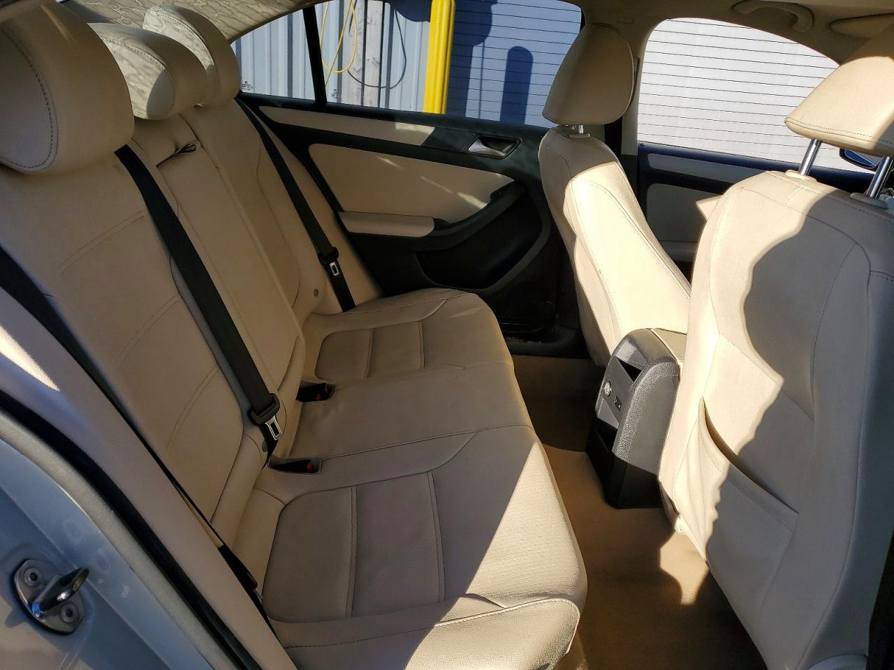 2012 VOLKSWAGEN JETTA SE photo 19