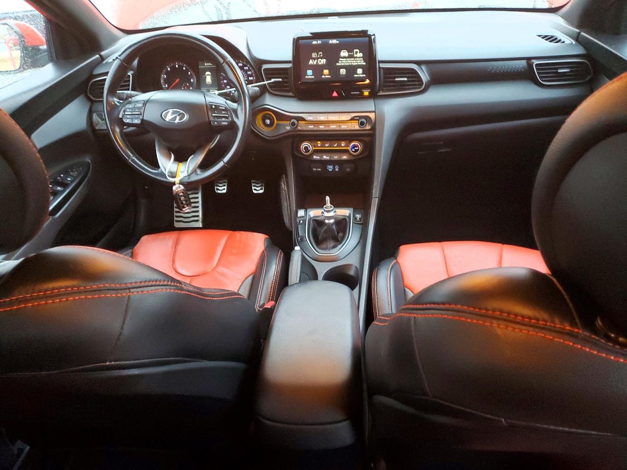 2019 HYUNDAI VELOSTER photo 8
