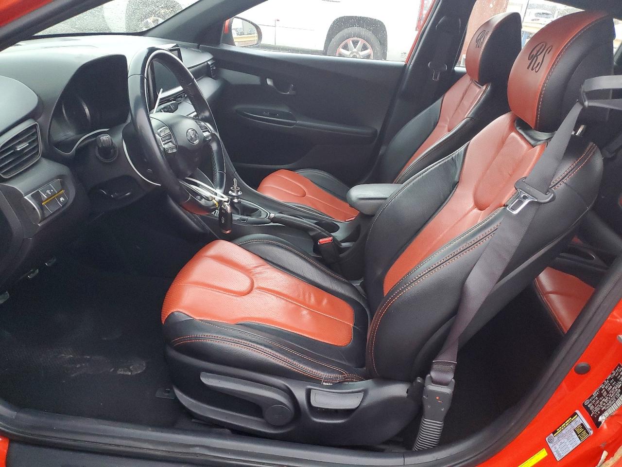 2019 HYUNDAI VELOSTER photo 7