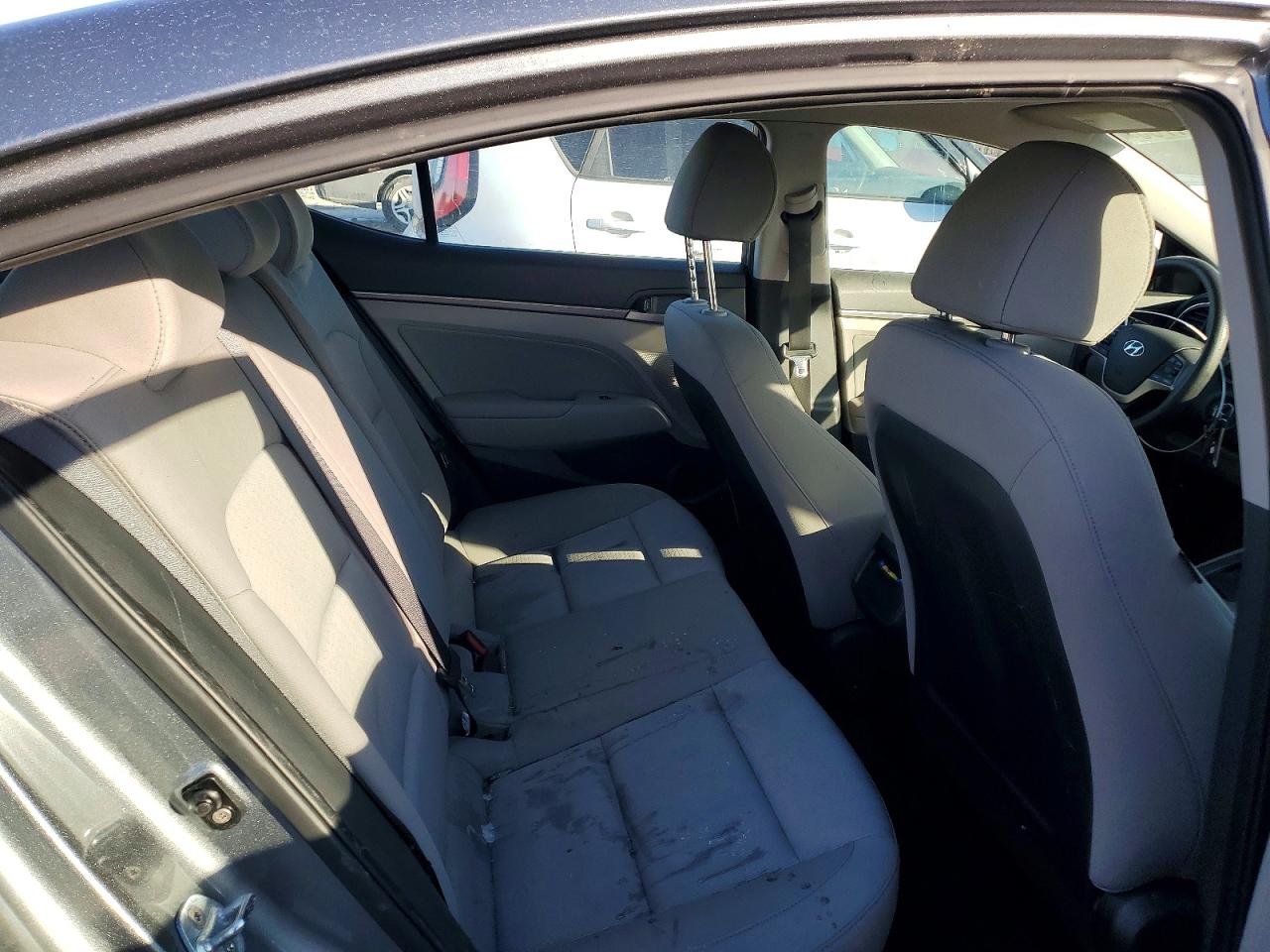 2017 HYUNDAI ELANTRA SE photo 10