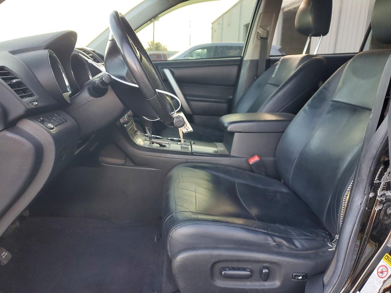2012 TOYOTA HIGHLANDER BASE photo 13