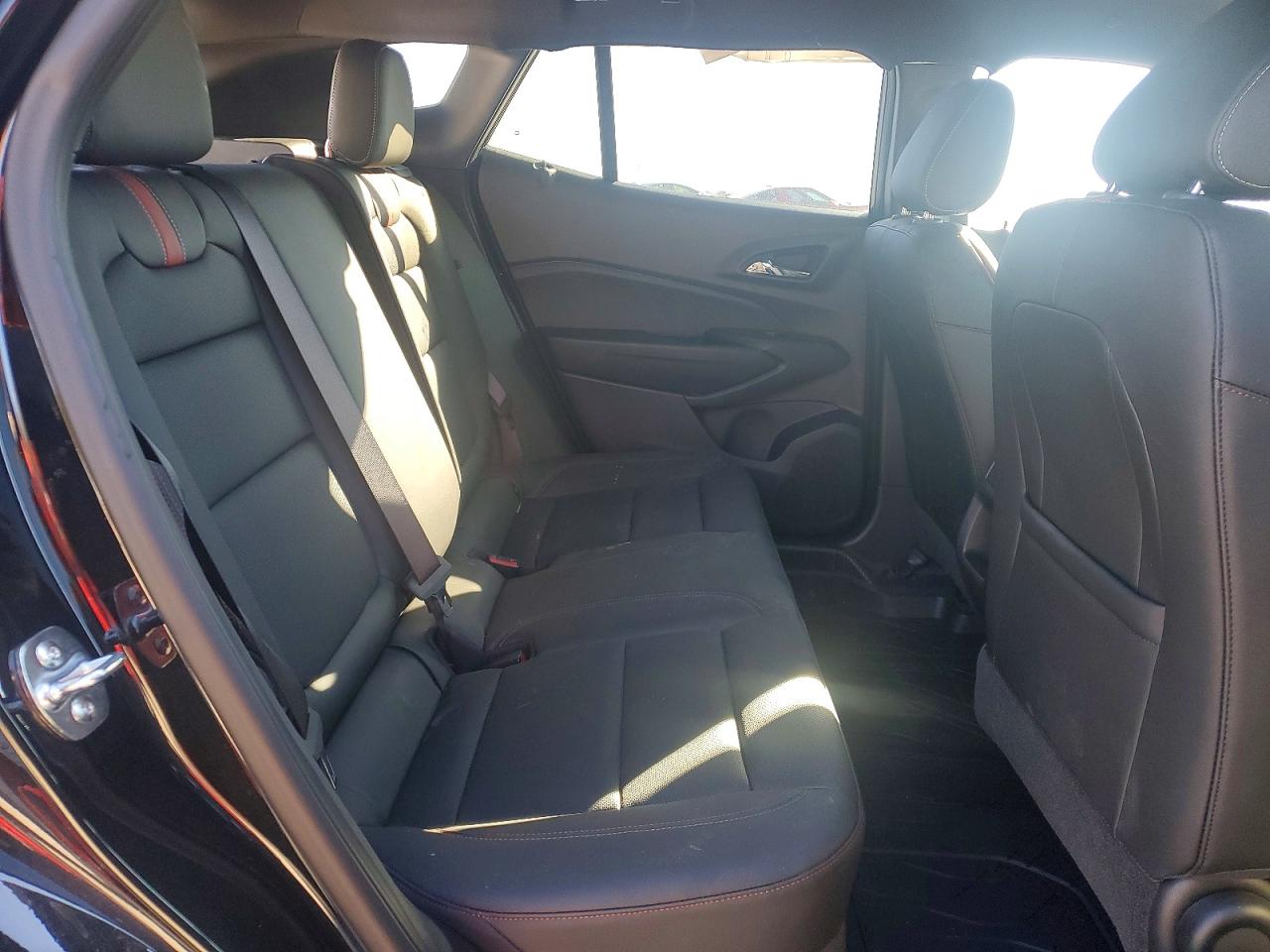 2025 CHEVROLET TRAX 2RS photo 11