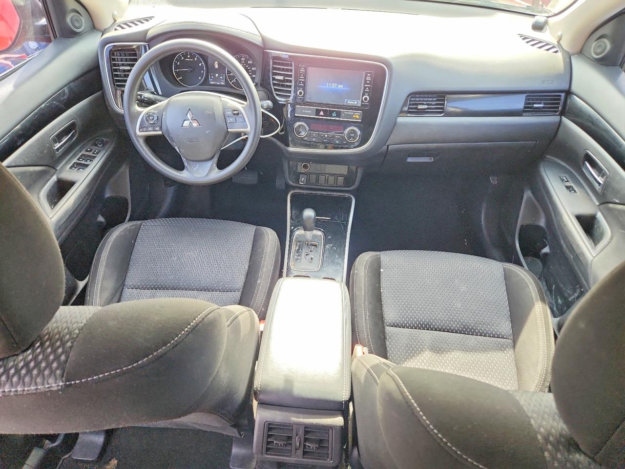 2019 MITSUBISHI OUTLANDER ES photo 8