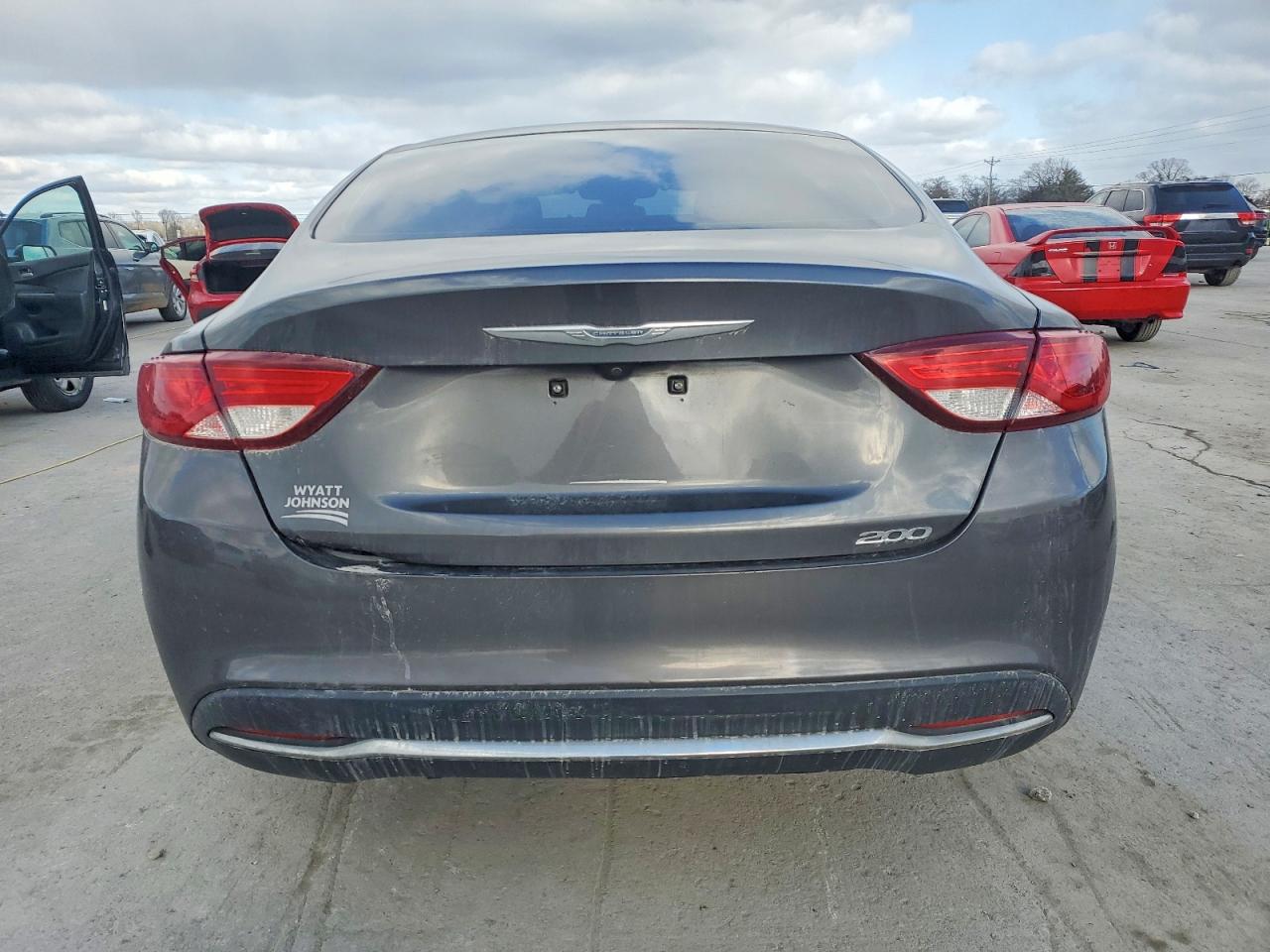 2015 CHRYSLER 200 LIMITED photo 6
