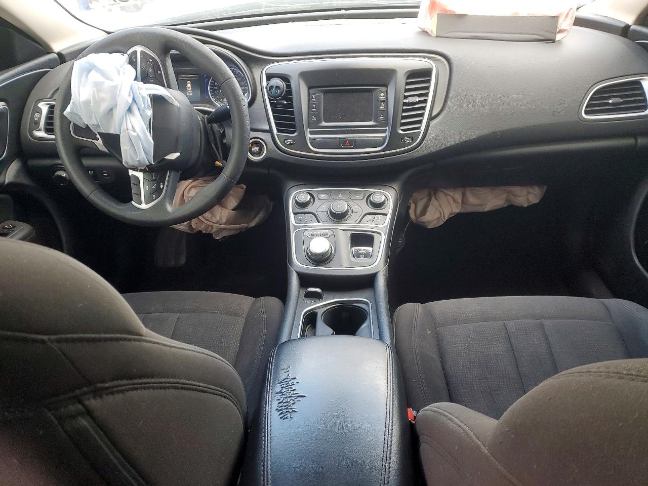 2015 CHRYSLER 200 LIMITED photo 8