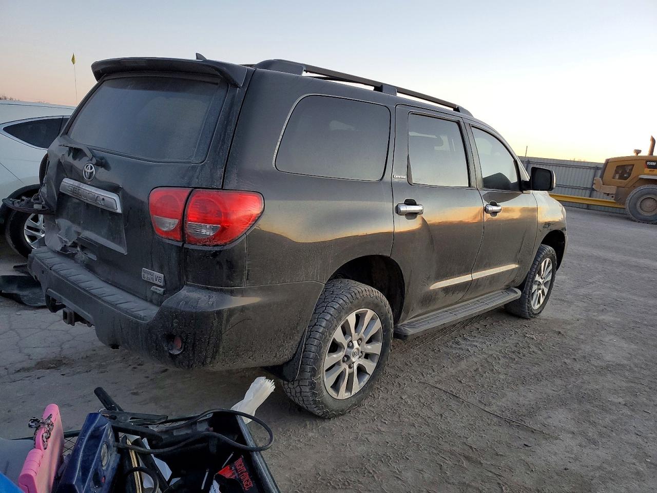 2010 TOYOTA SEQUOIA LIMITED photo 5