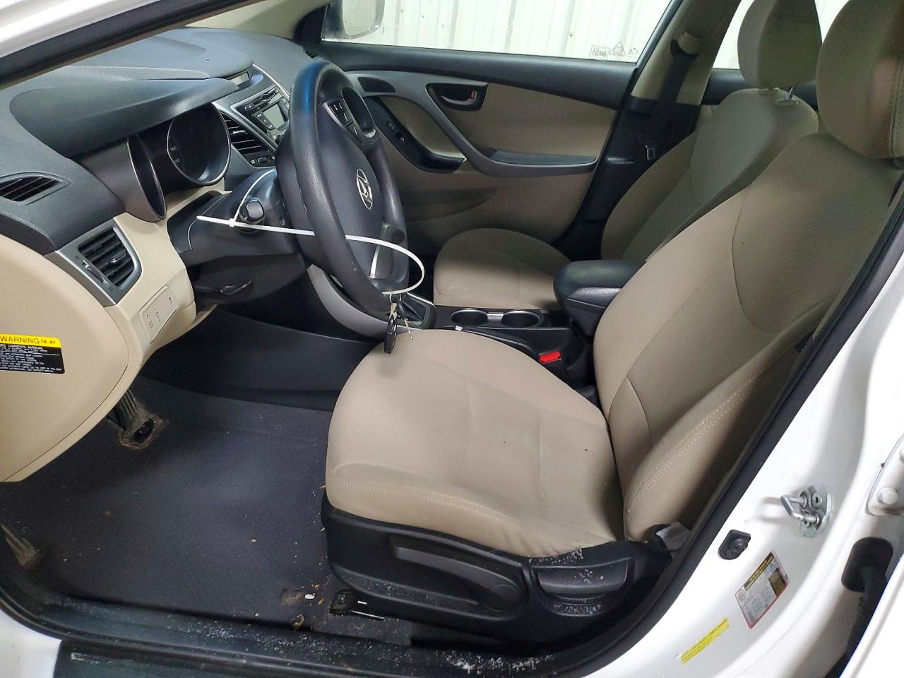 2014 HYUNDAI ELANTRA SE photo 13