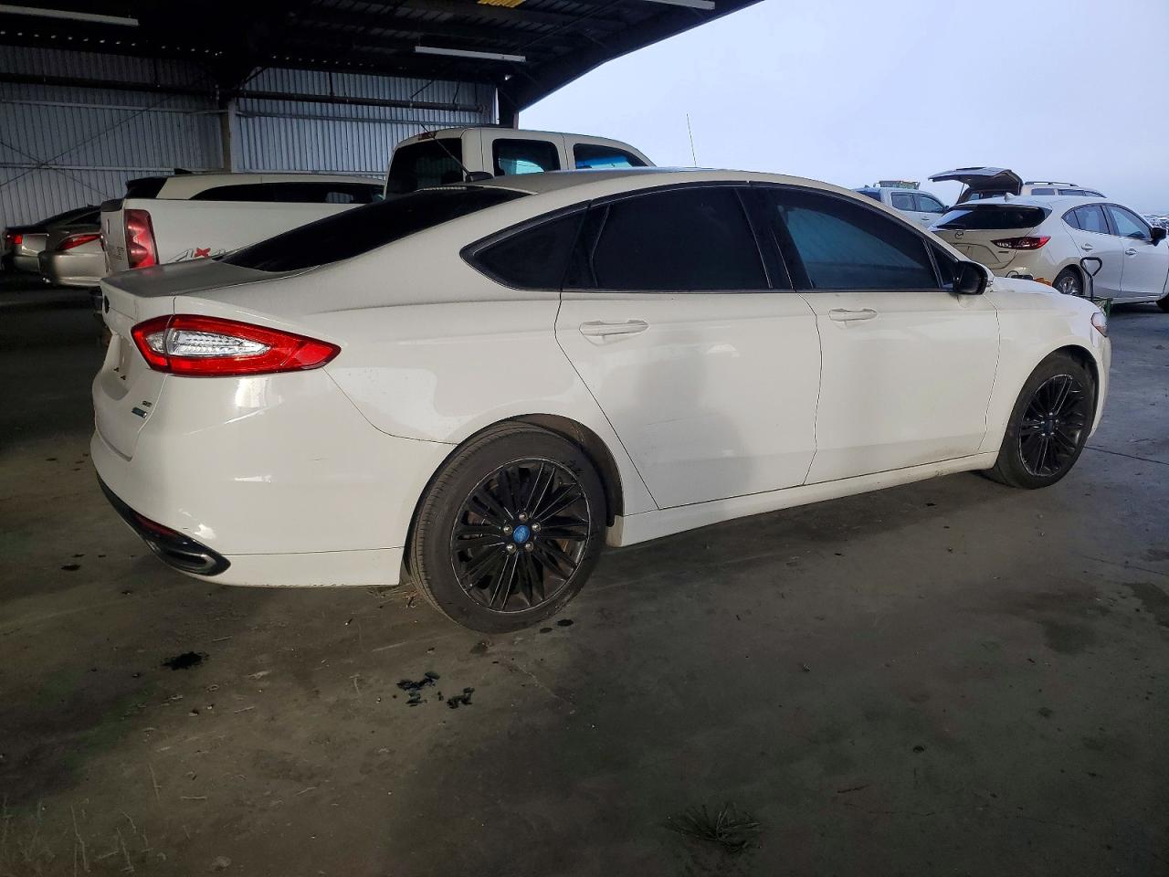 2013 FORD FUSION SE photo 3