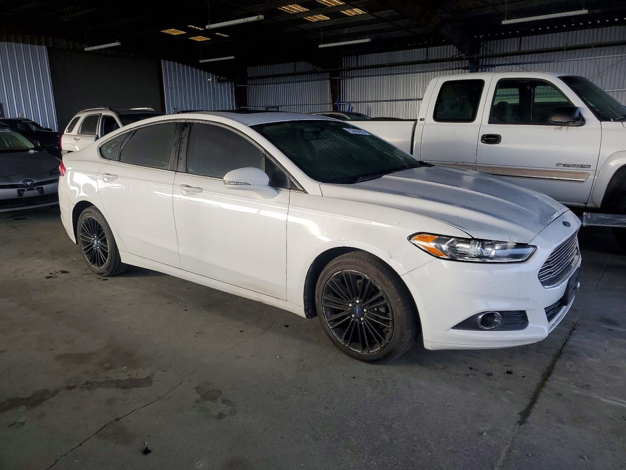 2013 FORD FUSION SE photo 4