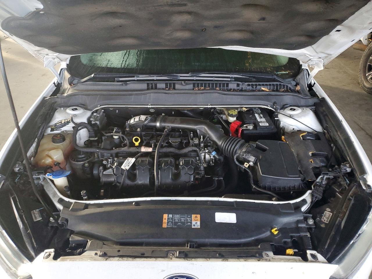 2013 FORD FUSION SE photo 11
