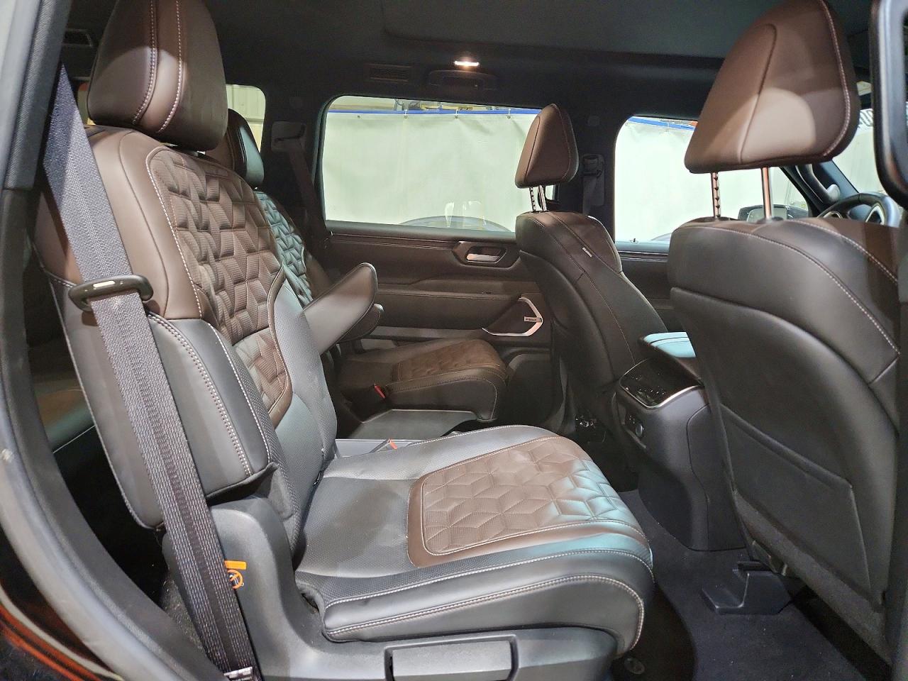 2025 NISSAN ARMADA PLATINUM RESERVE photo 11