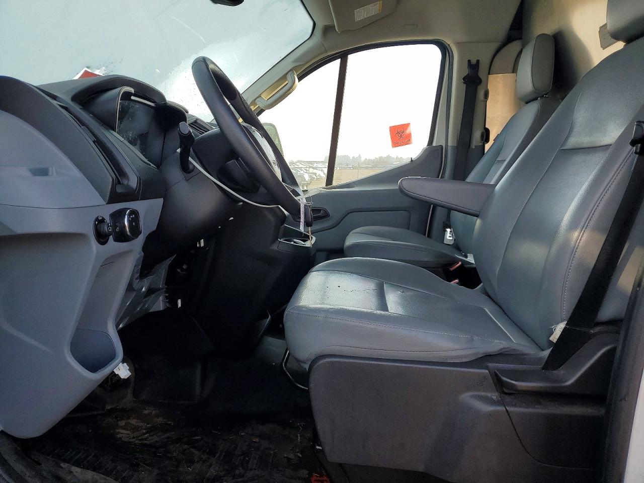 2018 FORD TRANSIT 150 UTILITY / SERVICE VAN photo 13