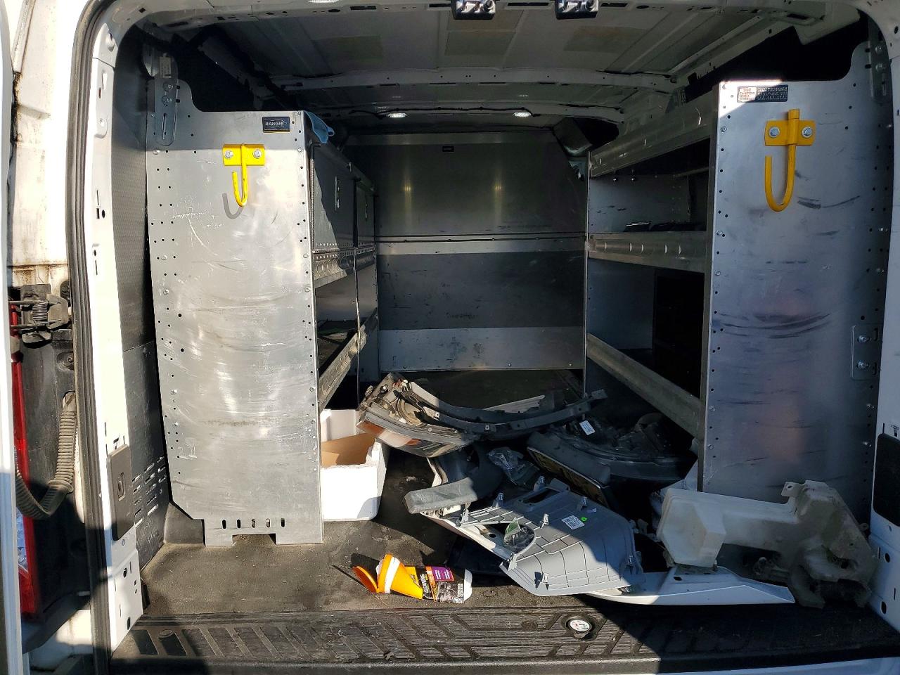 2018 FORD TRANSIT 150 UTILITY / SERVICE VAN photo 19