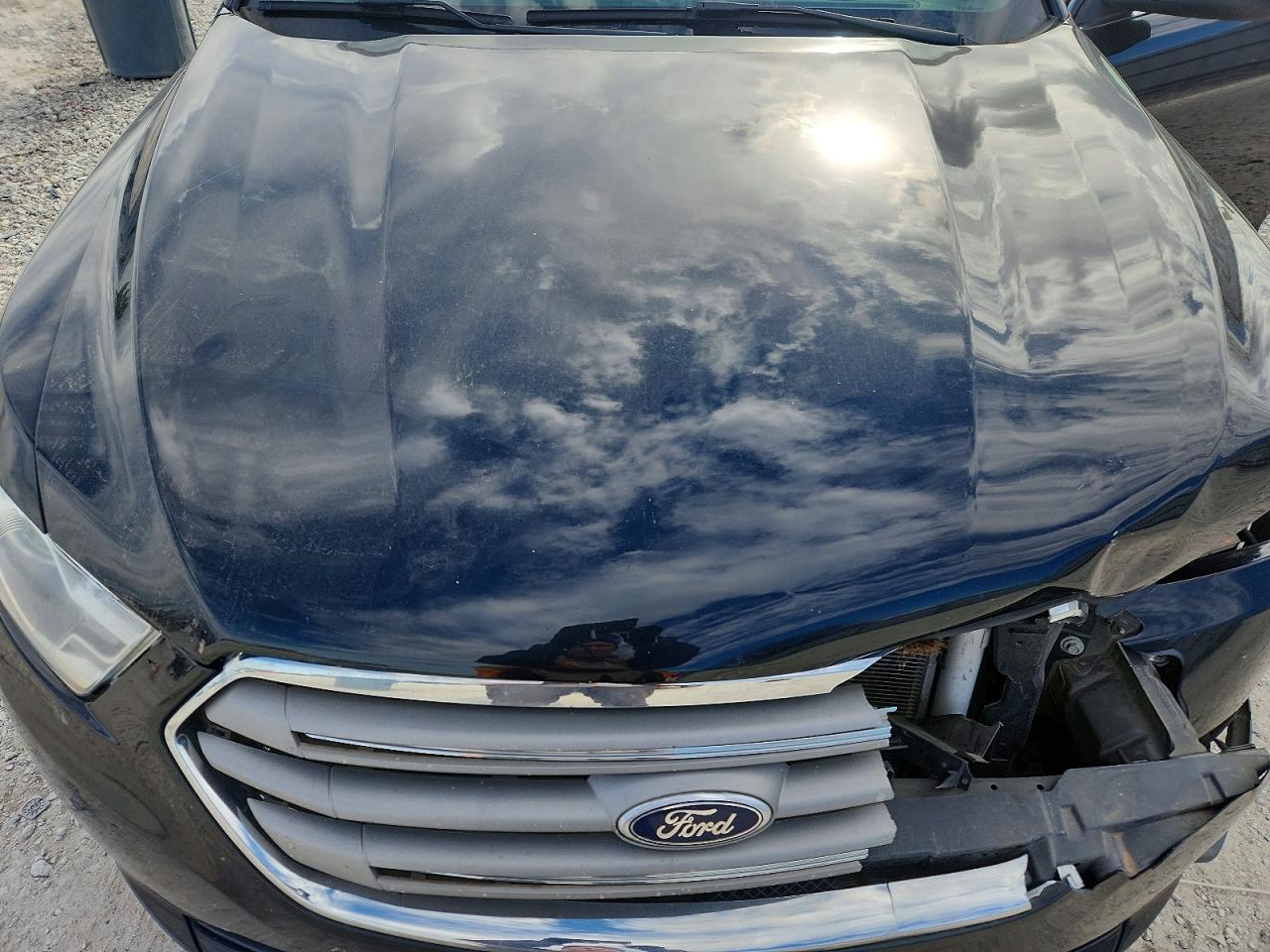 2015 FORD TAURUS SE photo 21