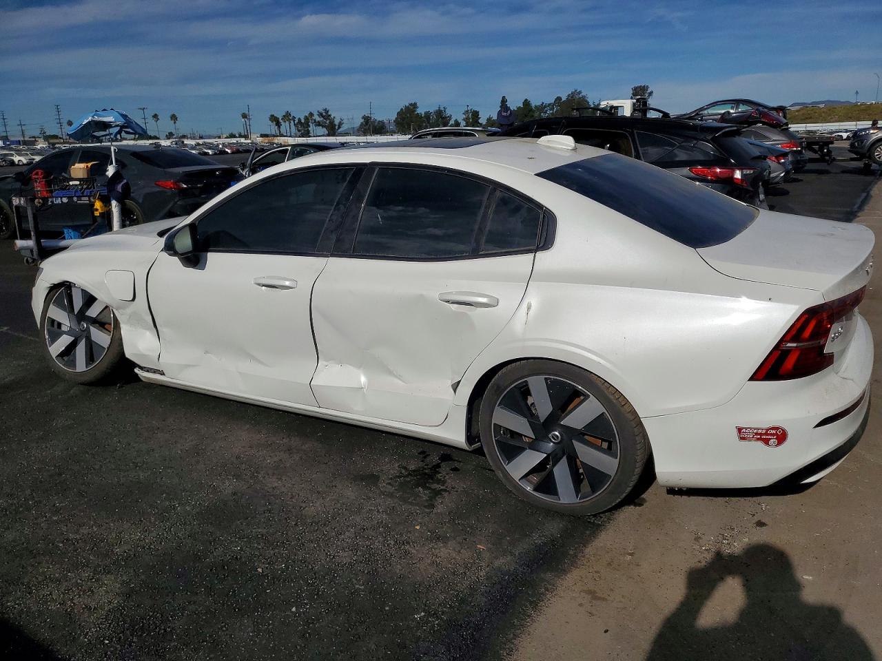 2024 VOLVO S60 CORE photo 2