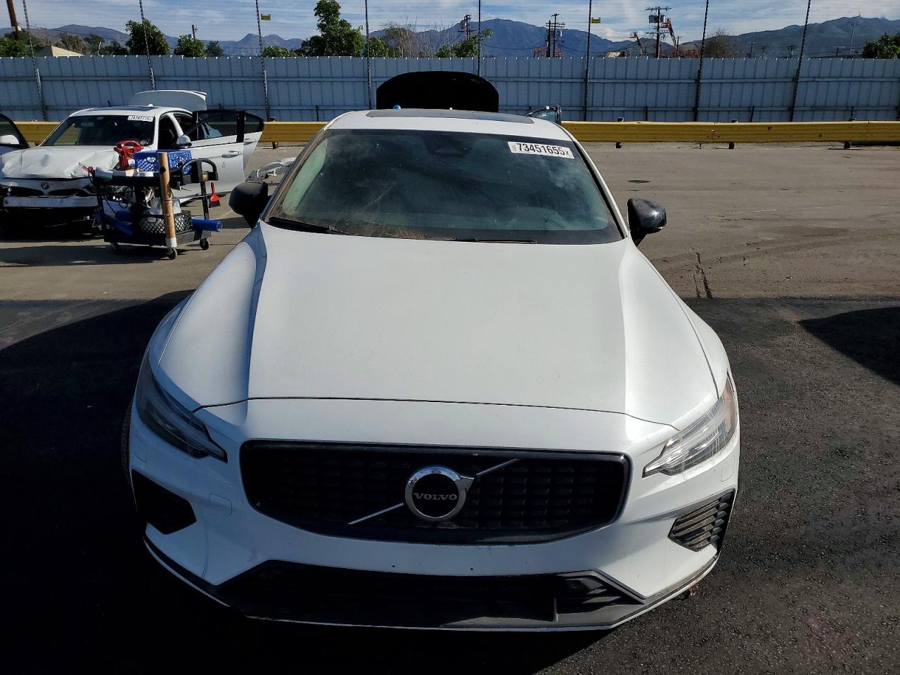 2024 VOLVO S60 CORE photo 5