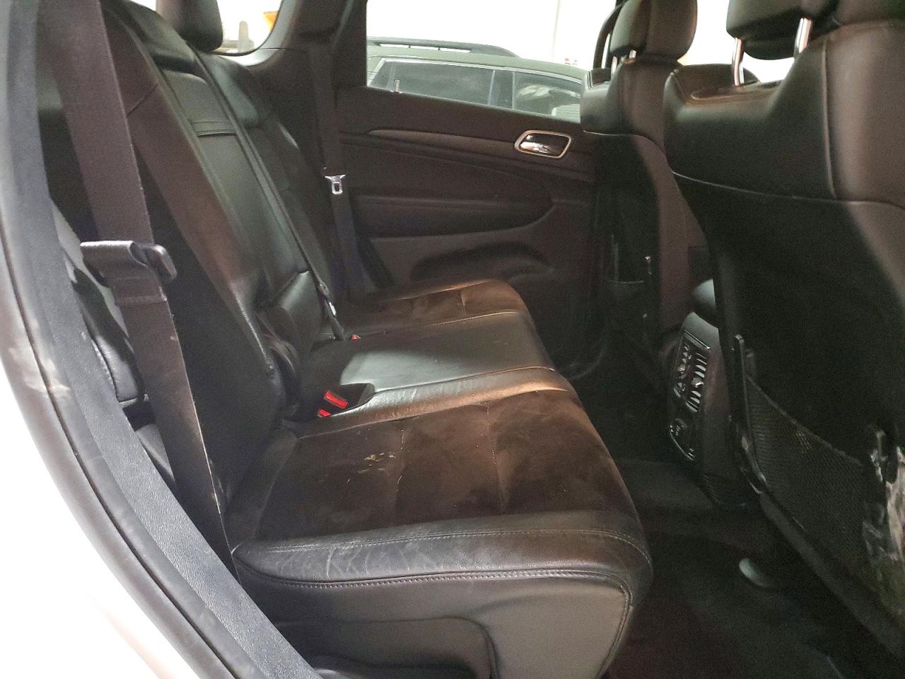 2018 JEEP GRAND CHEROKEE LAREDO photo 11