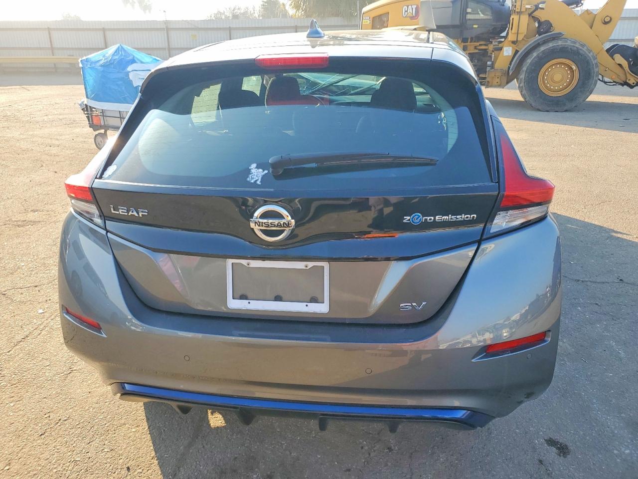 2020 NISSAN LEAF SV photo 6