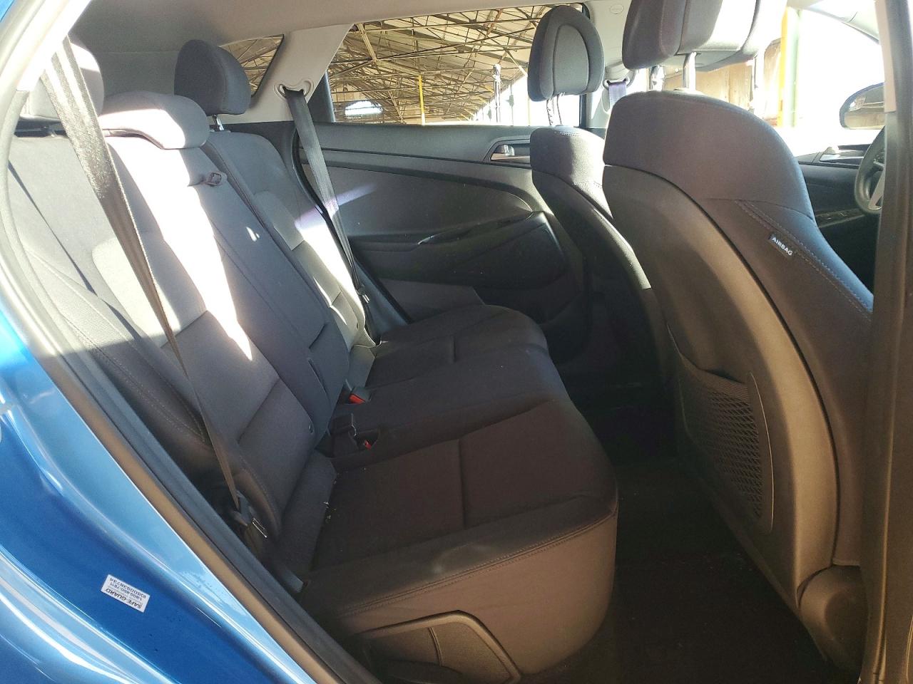 2018 HYUNDAI TUCSON SEL photo 28