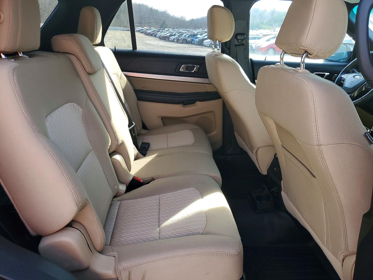 2016 FORD EXPLORER photo 31