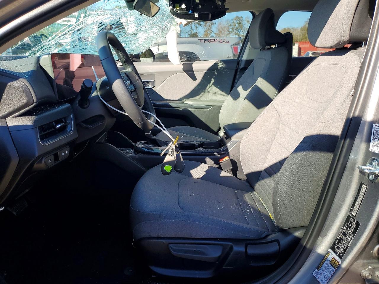 2025 KIA K4 EX photo 13