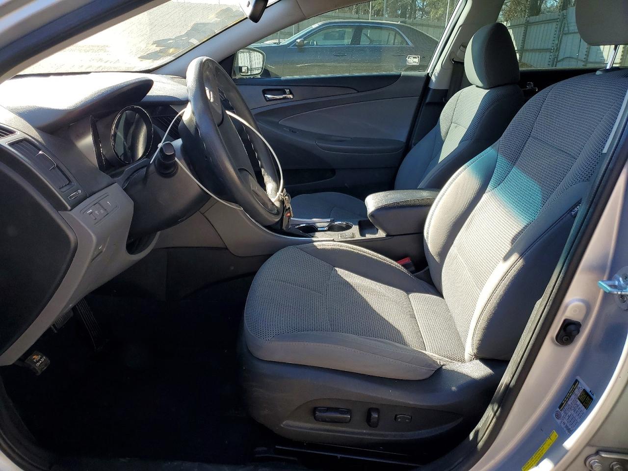 2013 HYUNDAI SONATA GLS photo 7