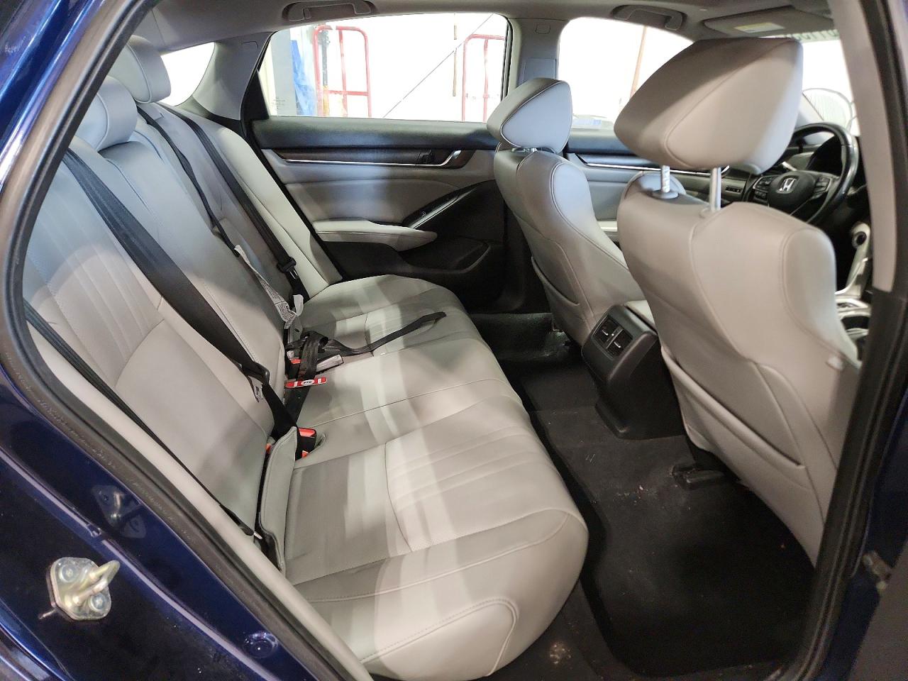 2020 HONDA ACCORD TOURING HYBRID photo 19