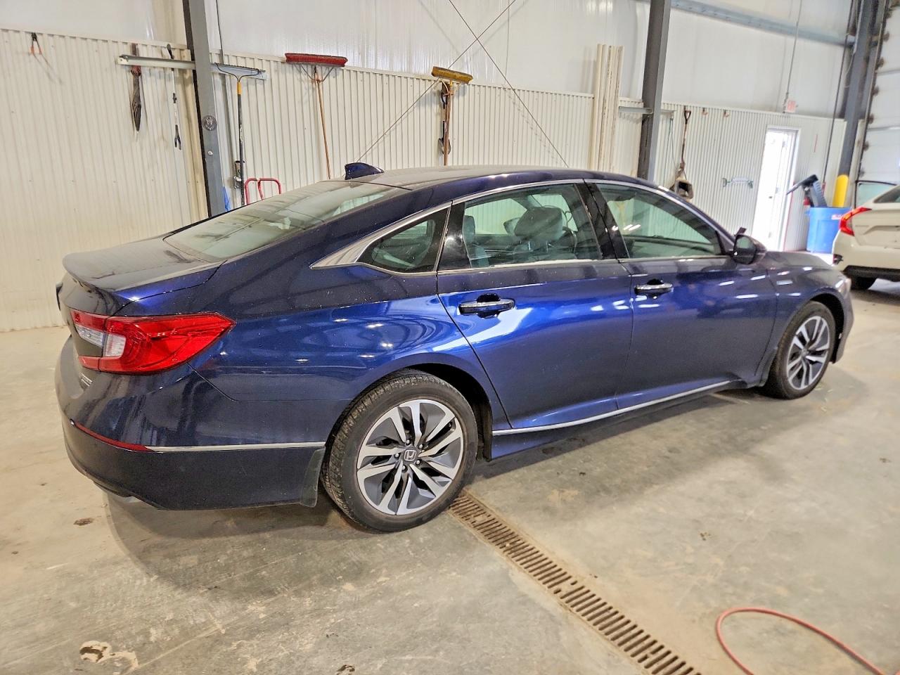 2020 HONDA ACCORD TOURING HYBRID photo 5